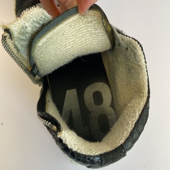 P448 Black High-Top Sneakers with White Soles - Picture 11 of 12